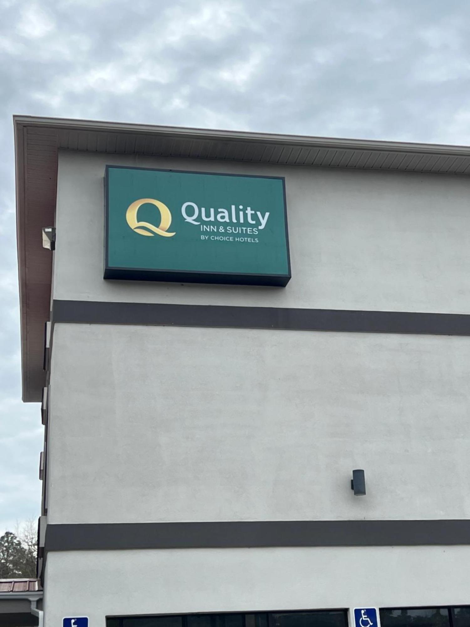 בילוקסי Quality Inn & Suites מראה חיצוני תמונה