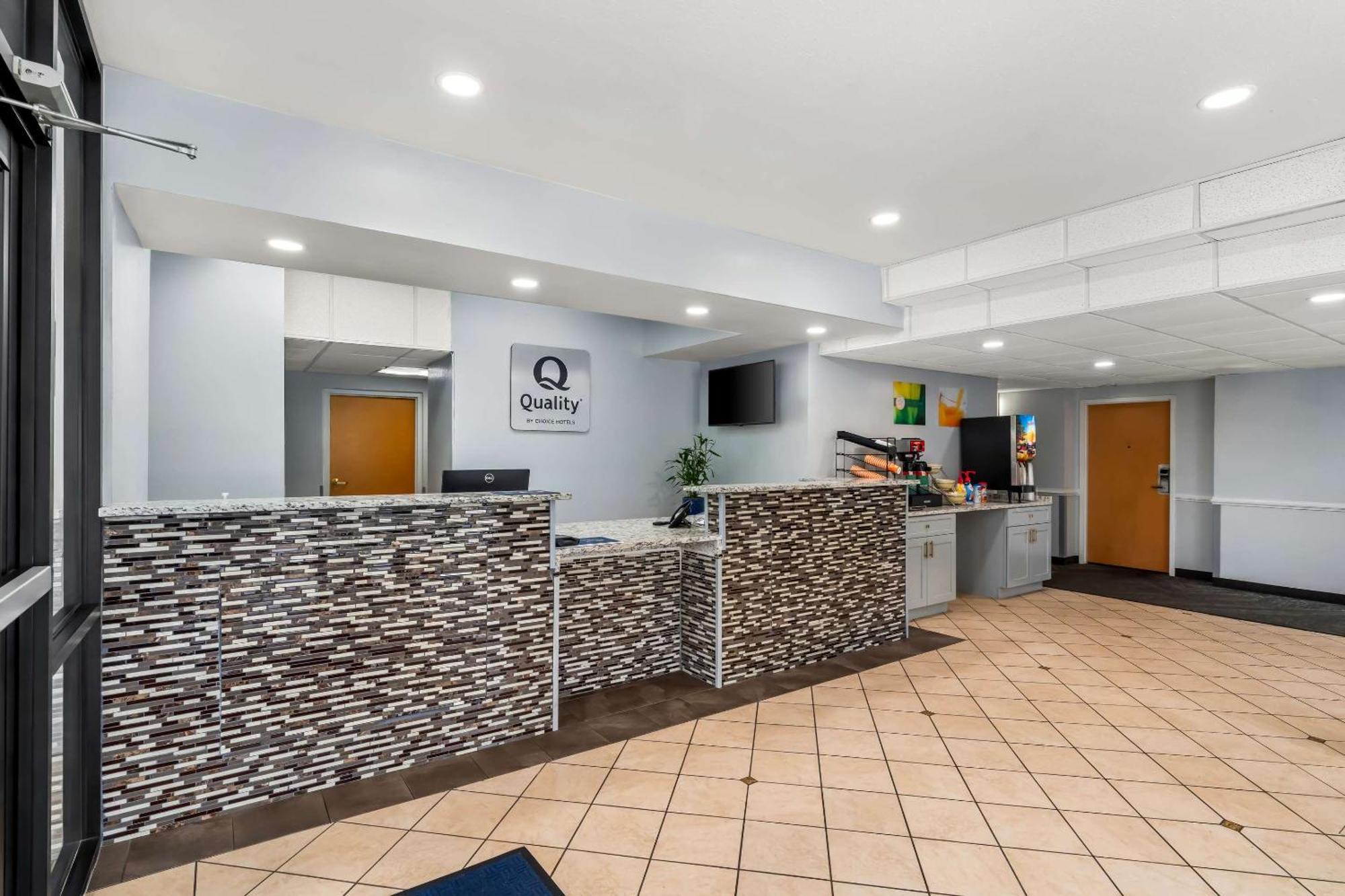 בילוקסי Quality Inn & Suites מראה חיצוני תמונה