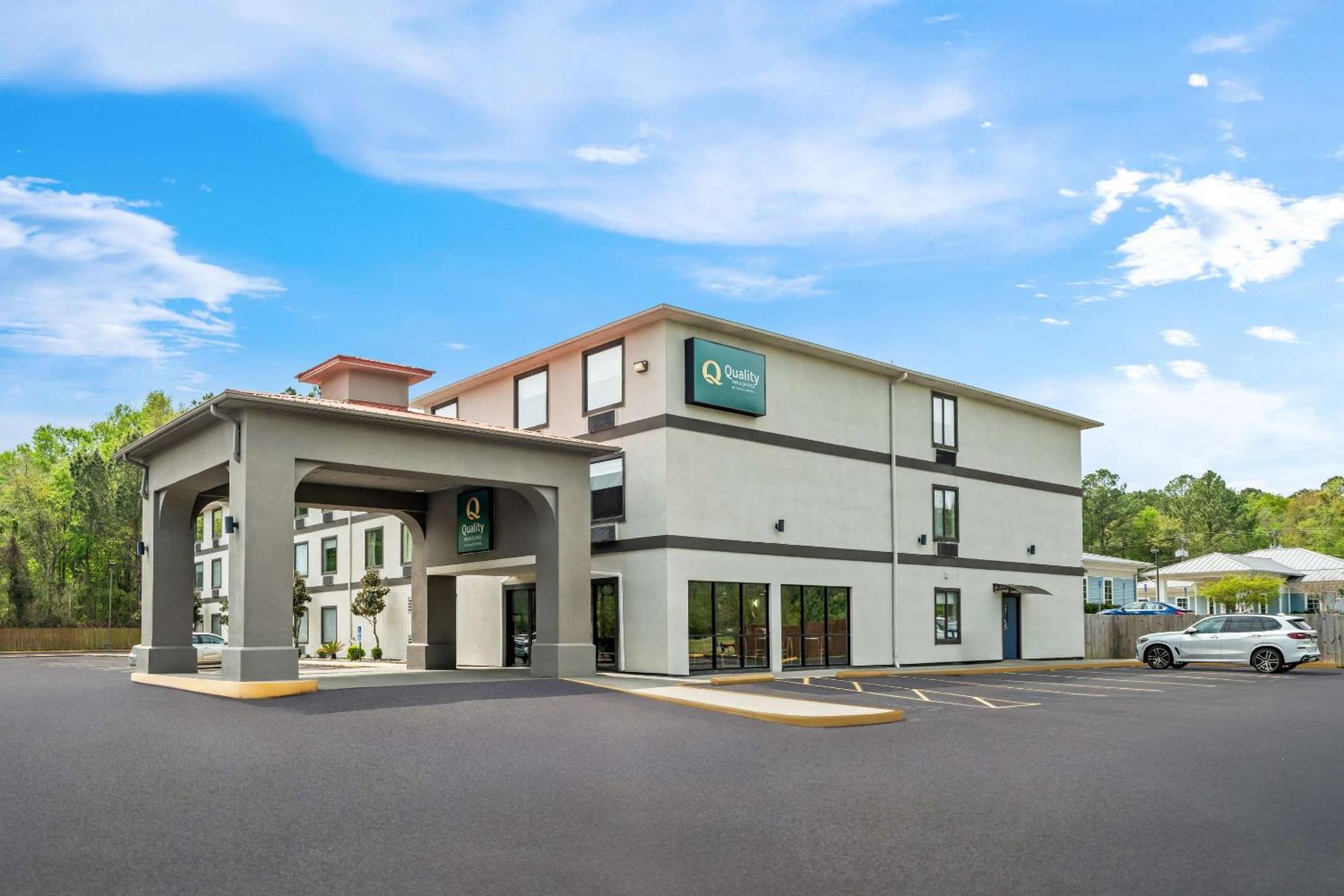 בילוקסי Quality Inn & Suites מראה חיצוני תמונה